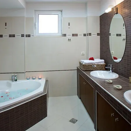 Trinity Villa *